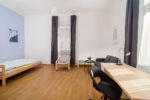 Spacious room with nice city view - Image 4