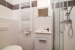Spacious room with nice city view - Image 5