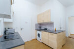 Spacious room with double bed - Image 7