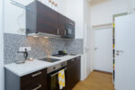 Spacious room with nice city view - Image 7